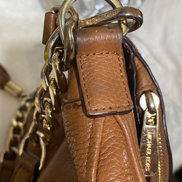 Michael Kors Crossbody - Picture 15 of 15